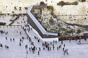 Analyse de la situation concernant la destruction du chemin al-Maghariba - La mainmise sur la porte al-Maghariba prélude à la domination de l’occupation sur al-Aqsa